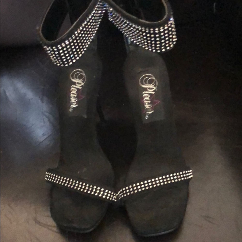 Pleasure jewel stiletto